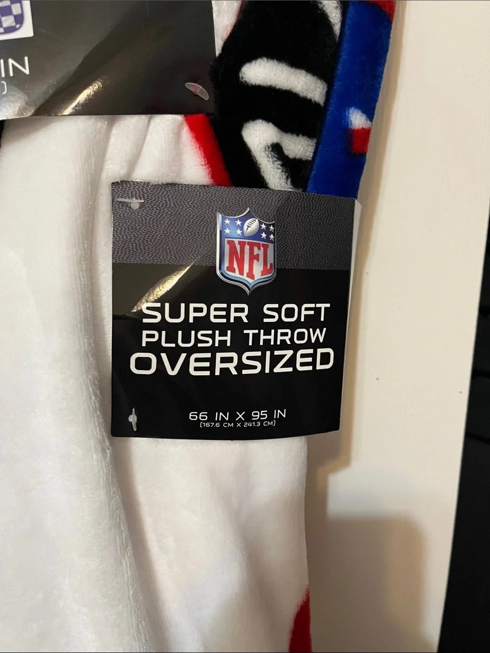 NFL Plush Throw Blanket with Red, Blue & White Buffalo Bills Design